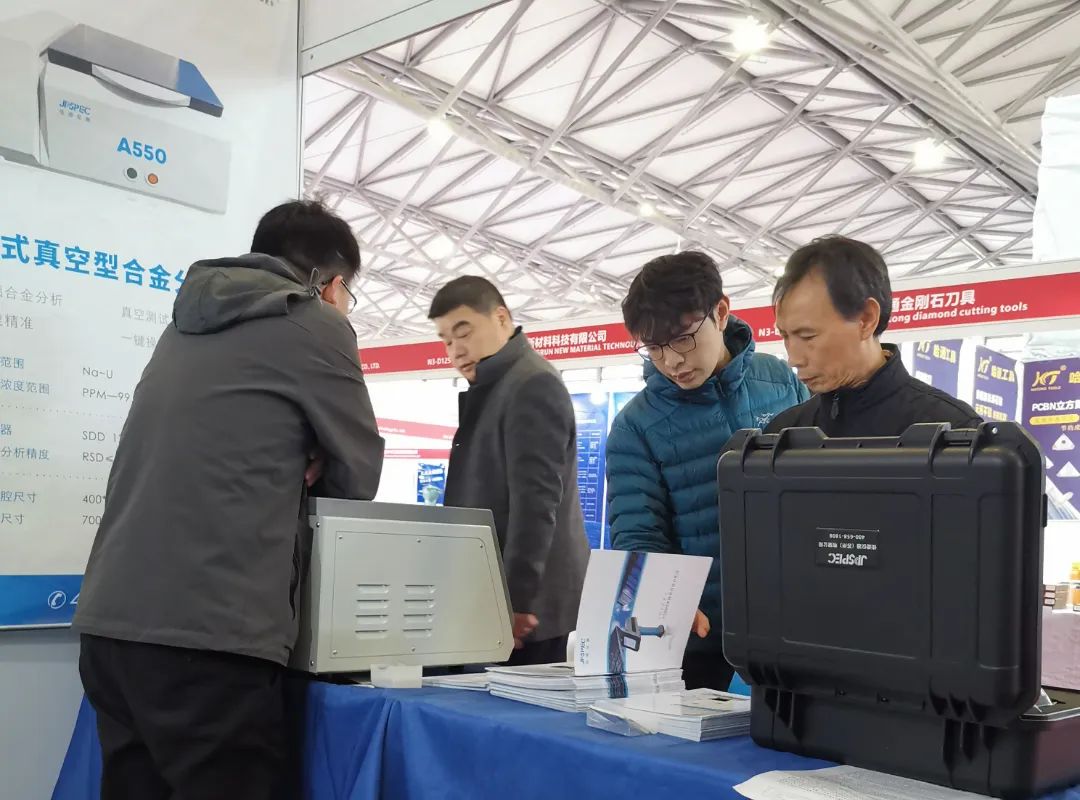 1701241106.jpg 5.jpg